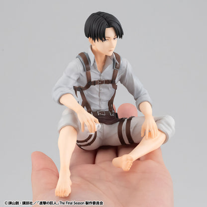 Figurine Levi Ackerman Tenohira Ver. G.E.M. Series Attack on Titan