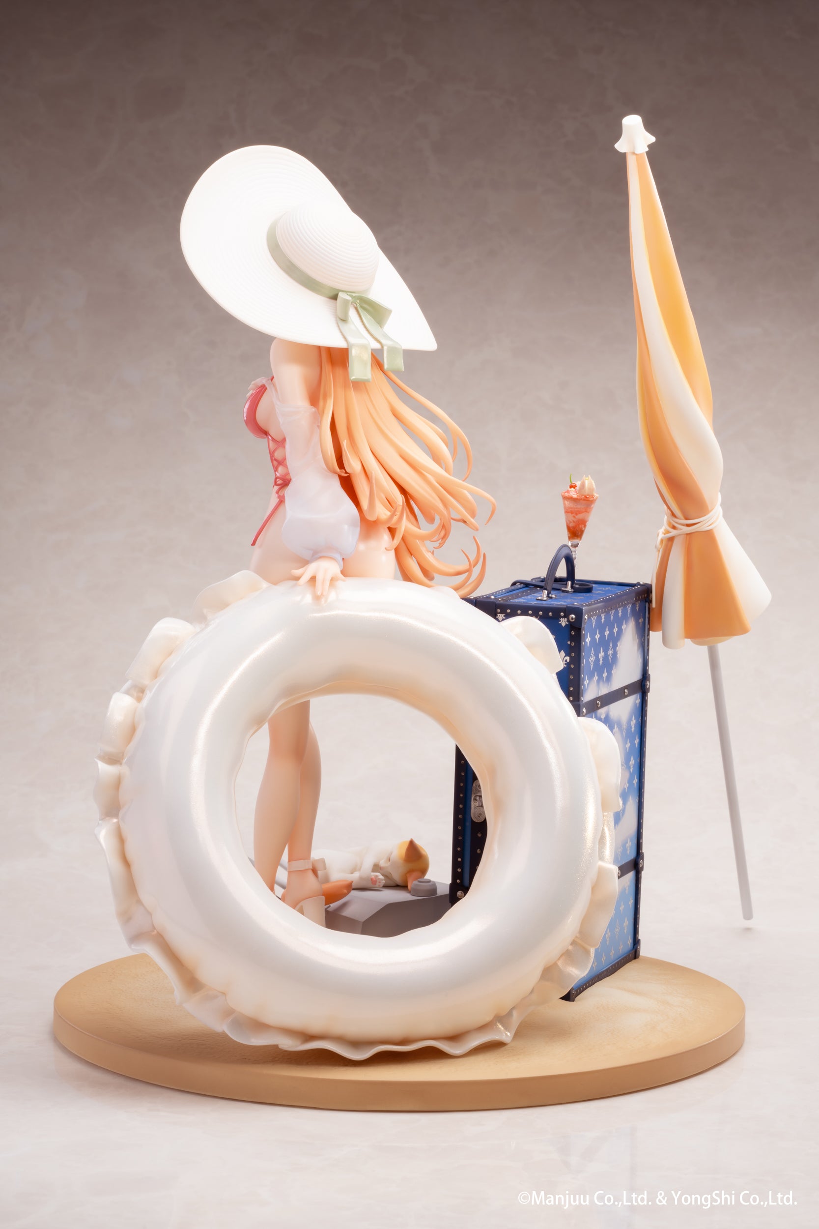 Figurine Richelieu Fleuron of the Waves Ver. 1/7 Azur Lane