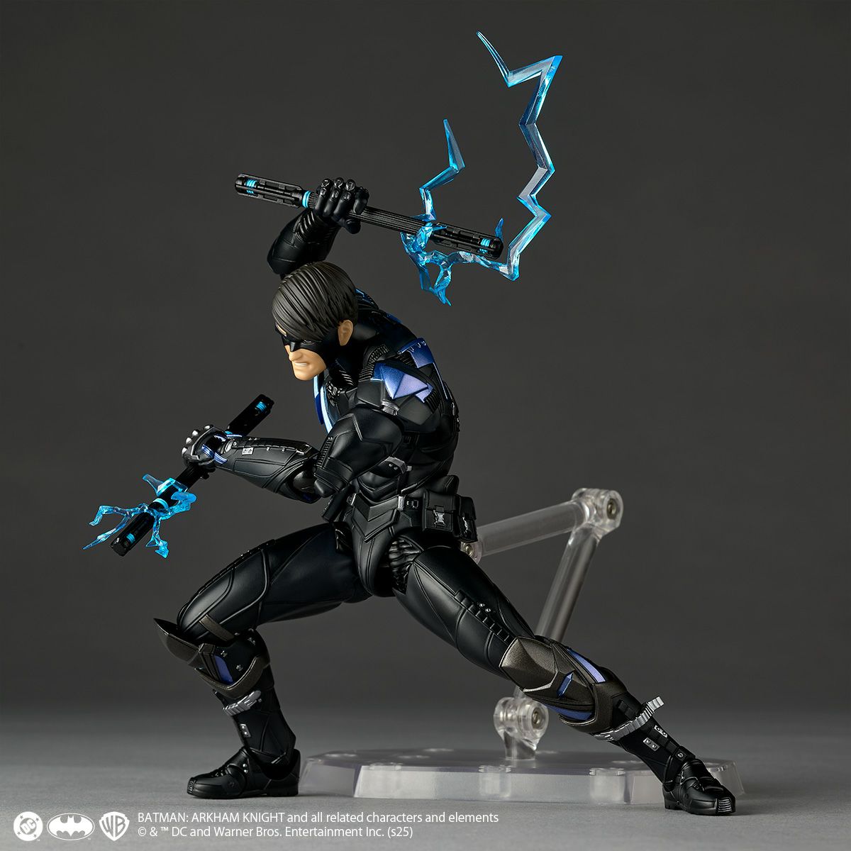 Figurine Nightwing Amazing Yamaguchi Batman DC
