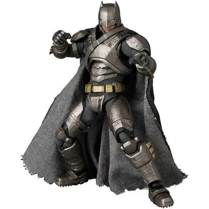 Figurine Batman Armored Dawn of Justice 1.5 Ver. Mafex Batman