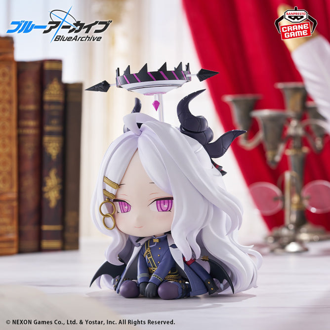 Figurine Hina Osuwari Blue Archive