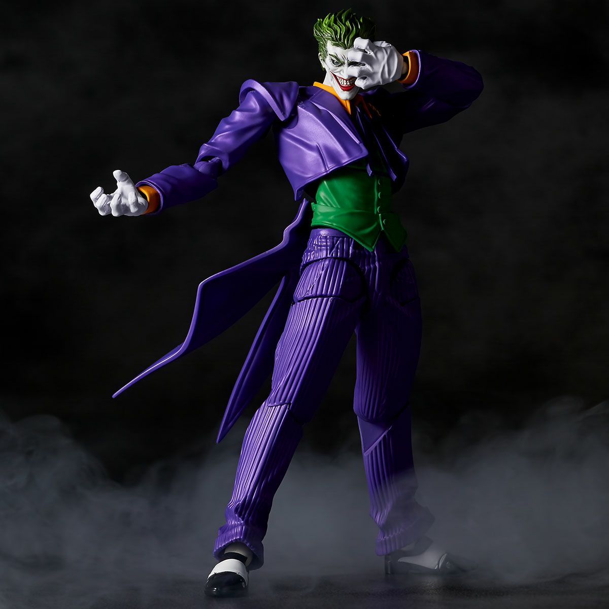 Figurine Joker Amazing Yamaguchi Batman DC