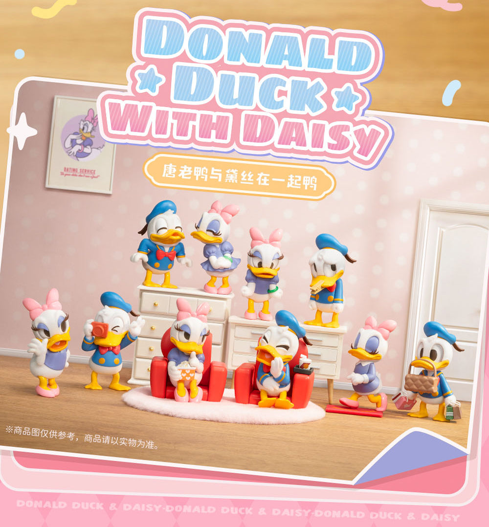 Figurine Donald Duck with Daisy Disney Box 8Pcs