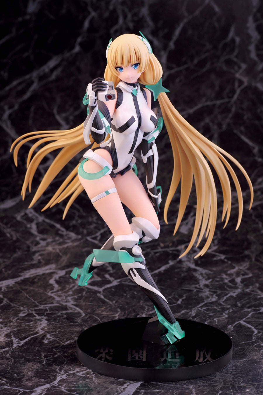 Figurine Angela Balzac Expelled from Paradise