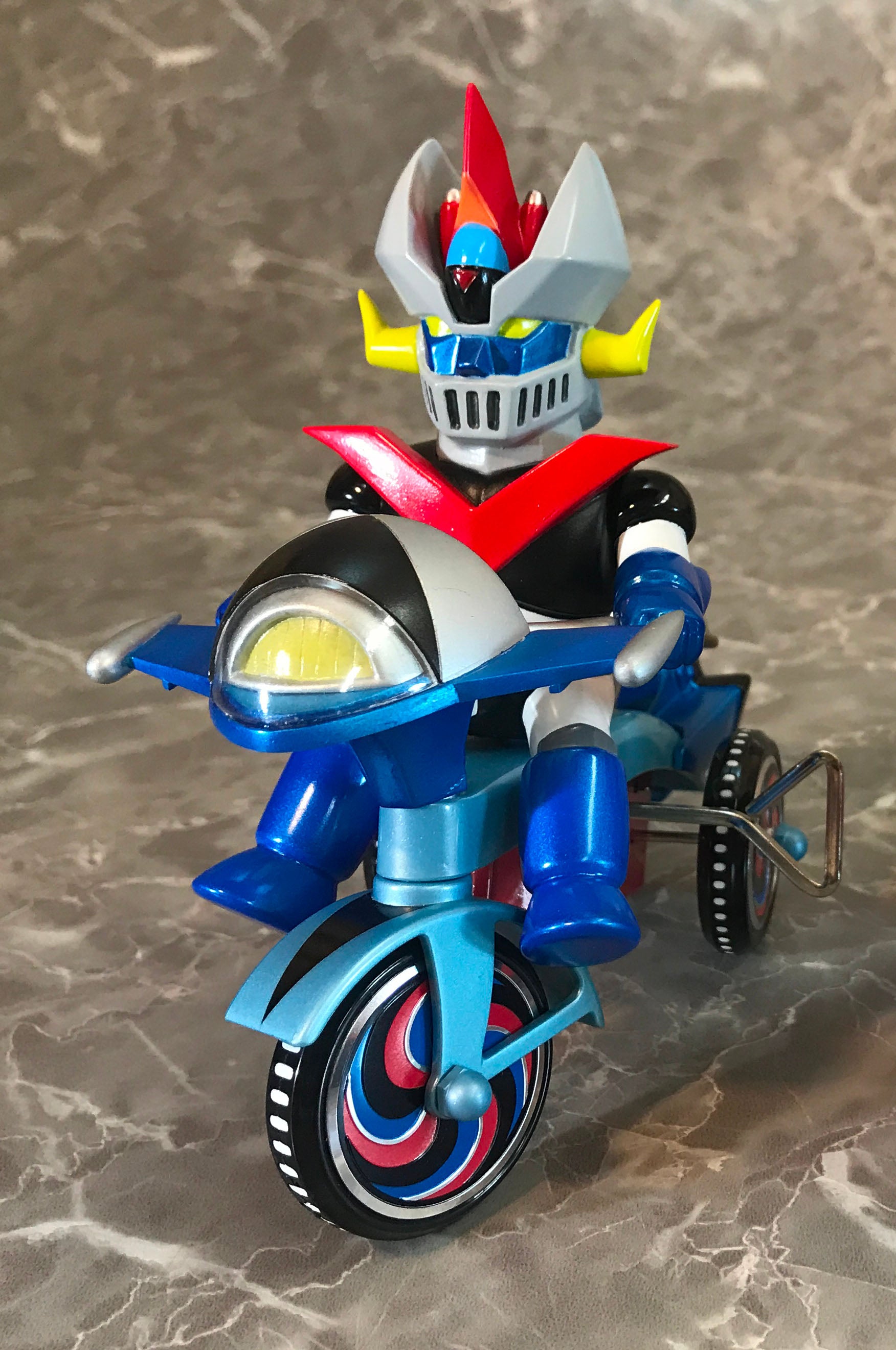 Figurine Goldorak Tricyle Ver. Goldorak