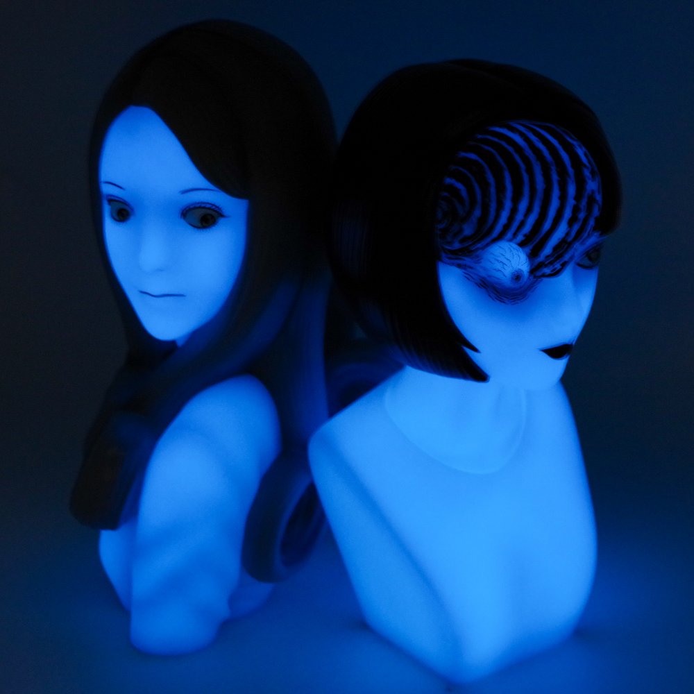 Figurine Azami Kurotani Phosphorescente Uzumaki Junji Ito