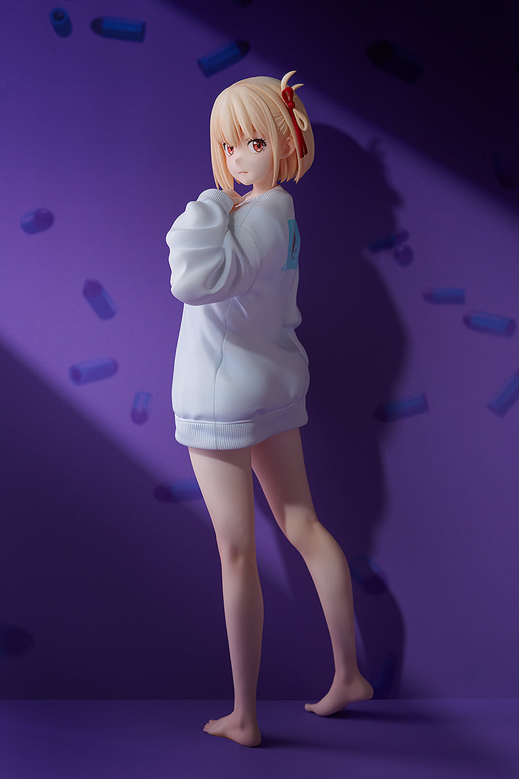 Figurine Chisato Nishikigi Oversized Sweatshirt Ver. Lycoris Recoil