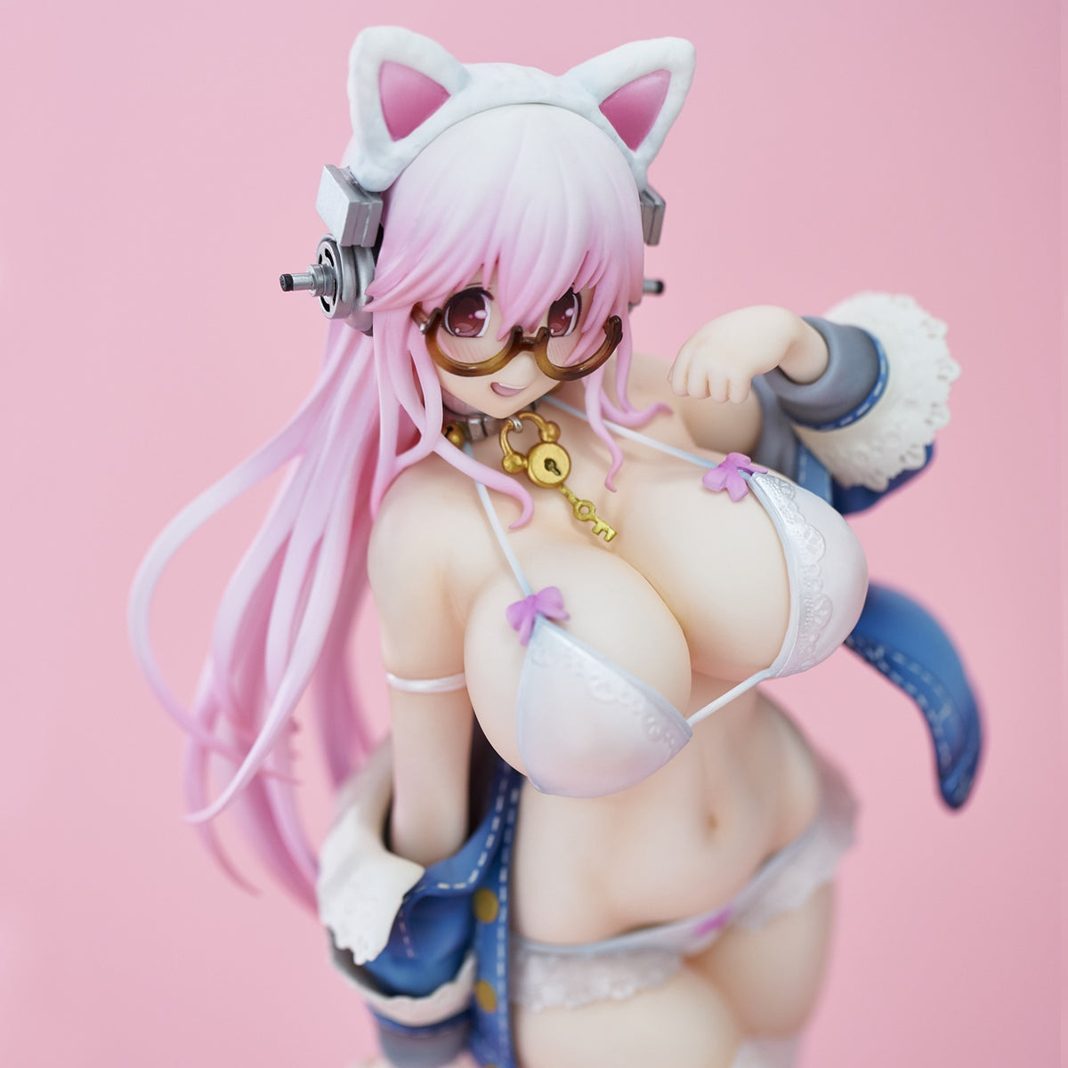 Figurine Sonico Nurse White Cat Ver. Super Sonico