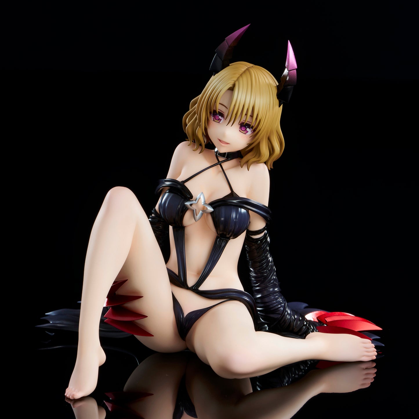 Figurine Momioka Risa Darkness Ver. Renewal 1/6 To Love Ru