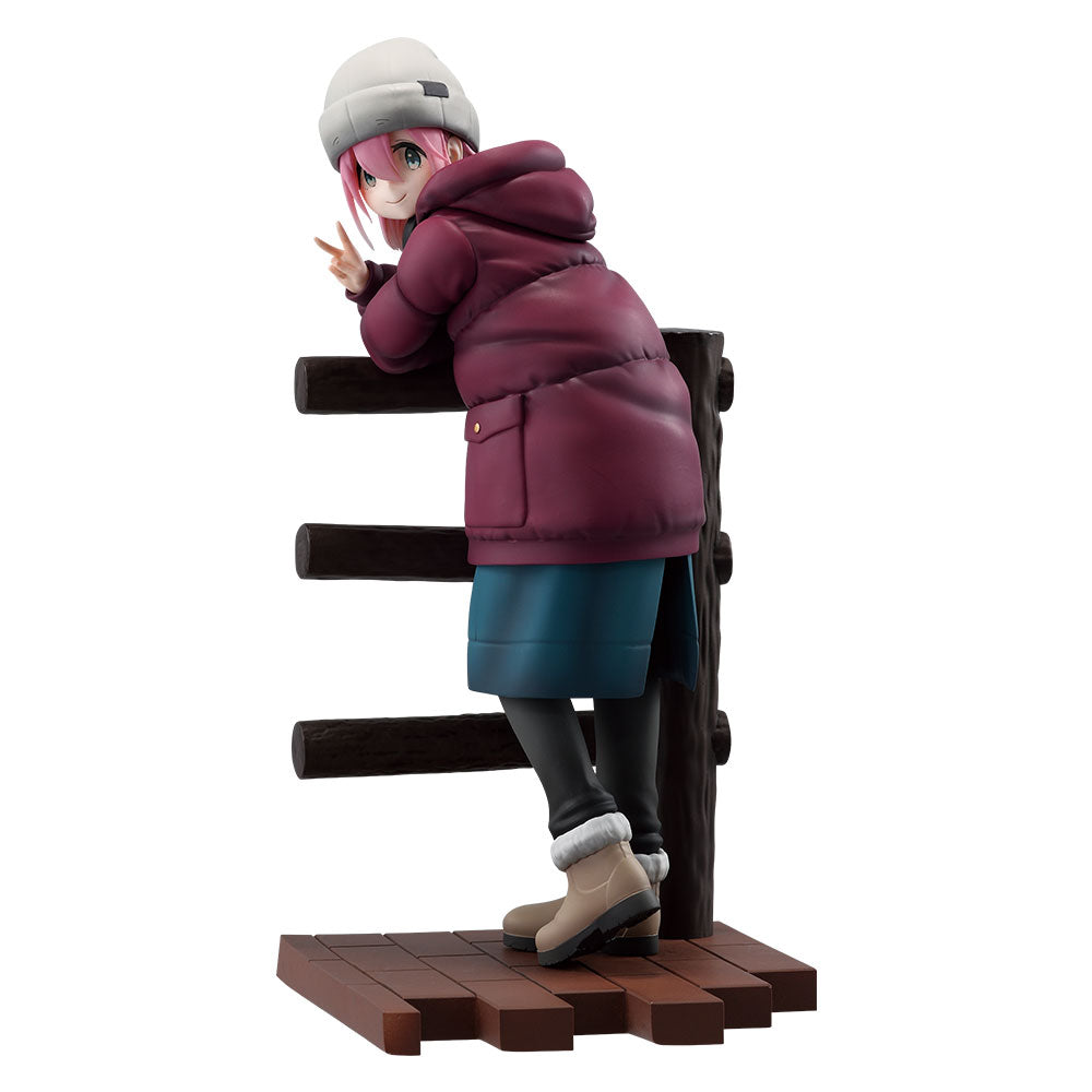 Figurine Nadeshiko Kagamihara (A) Ichiban Kuji Yuru Camp Vol.02